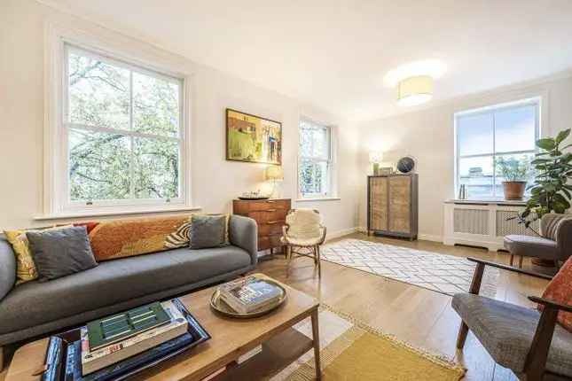 Flat for sale in Porchester Square, London W2