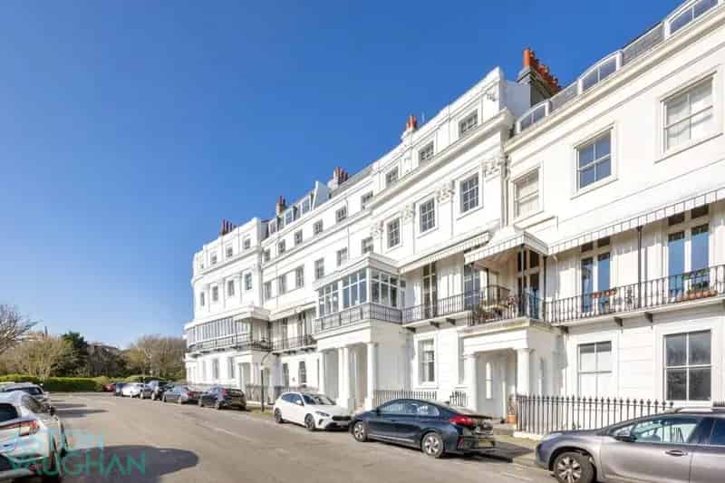 3 Bedroom Apartment For Sale