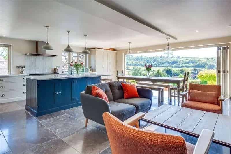 5 Bed House for Sale in Idyllic Countryside
