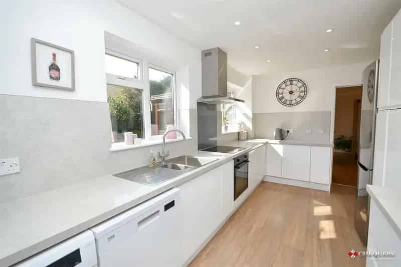 4 Bedroom Detached House for Sale Poynings Crescent