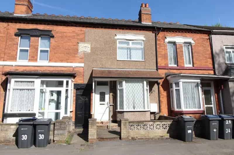 3 Bedroom Mid Terrace House Birmingham