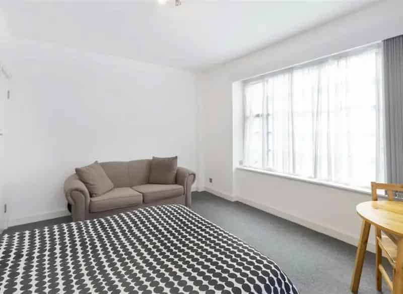 Petty France Studio Apartment - Rental Investment or Pied-
  terre