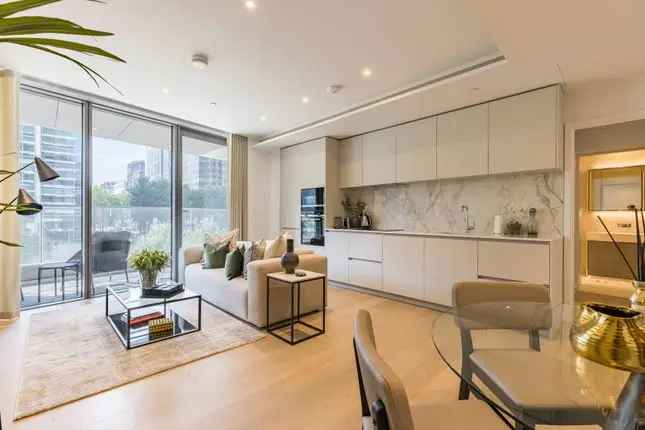 Canary Wharf Luxury 2 Bed Flat  2 Balconies Modern Kitchen