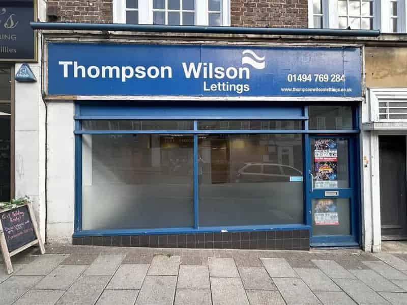 Ground Floor Retail Unit with Kitchenette and Storage