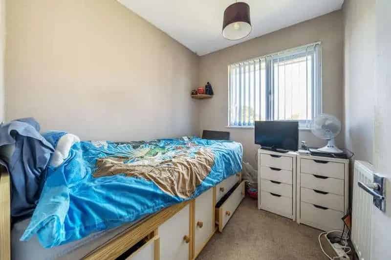 4 Bed Terraced House For Sale