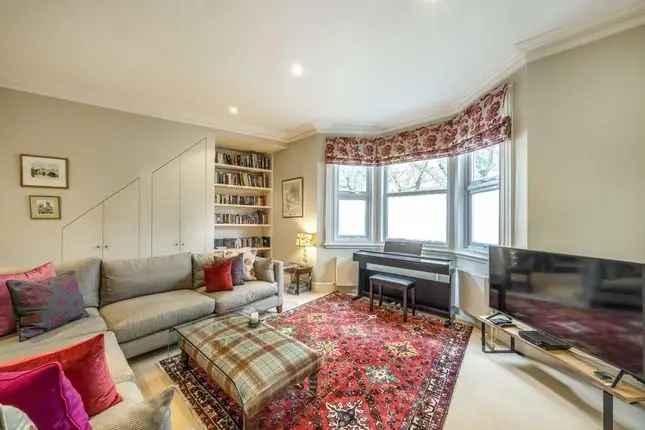 Family Home for Sale in East Putney