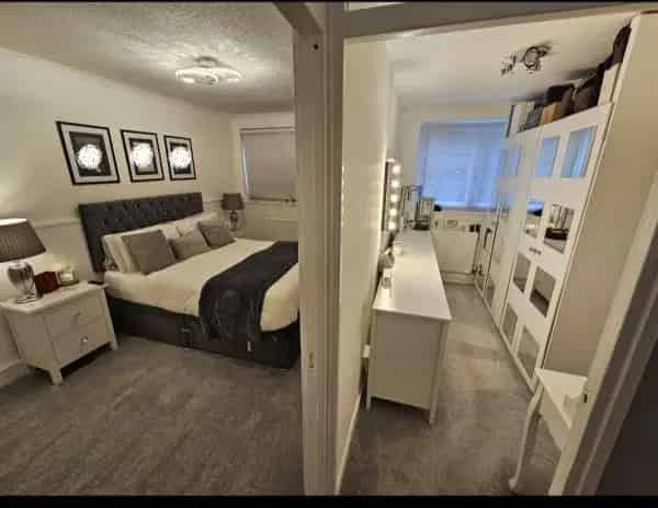 3 Bed House Near Surrey Quays Shopping Centre
