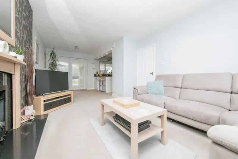 Family Home with Self Contained Annex Garage and Parking