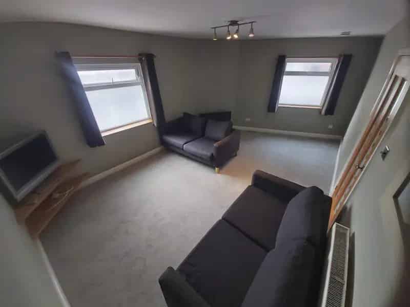3 Bedroom Semi-Detached House Eastville Bristol