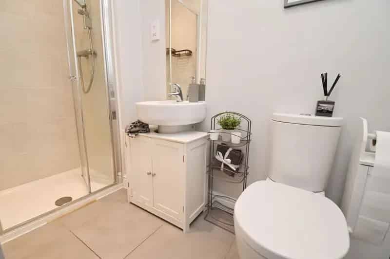 3 Bed House for Sale Family Friendly Cul De Sac Modern Kitchen Large Garden