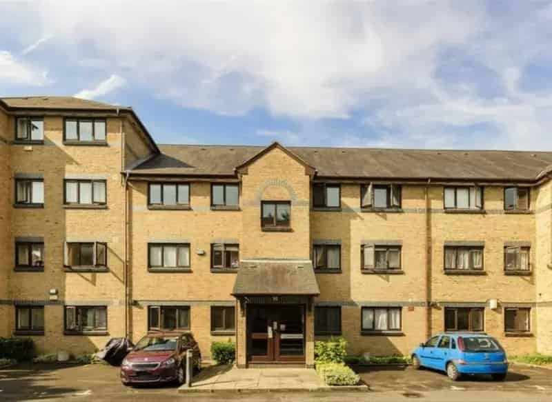 One Bedroom Apartment near Canary Wharf Fully Furnished Ample Storage