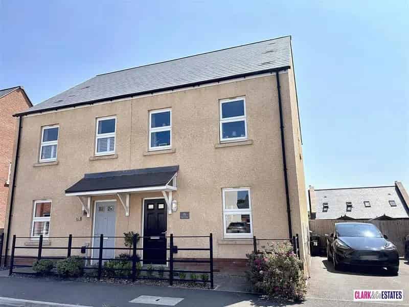 2 Bedroom Semi Detached House for Sale Topsham