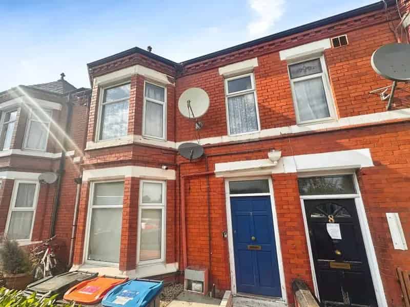 7 Bedroom Mid Terrace Flat Chester Cheshire Rental Investment Opportunity