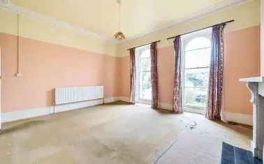 House For Sale in Torquay, England