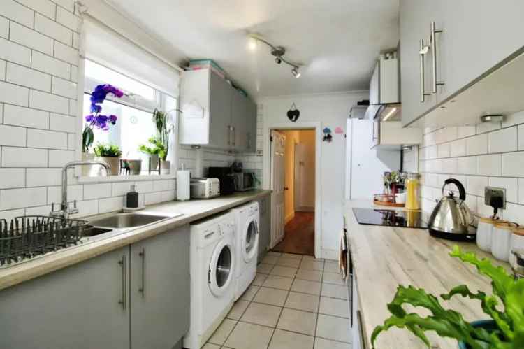 4 Bedroom Terrace House For Sale