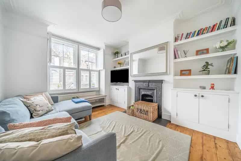 Three Bedroom Victorian House East Dulwich 950 sqft Garden