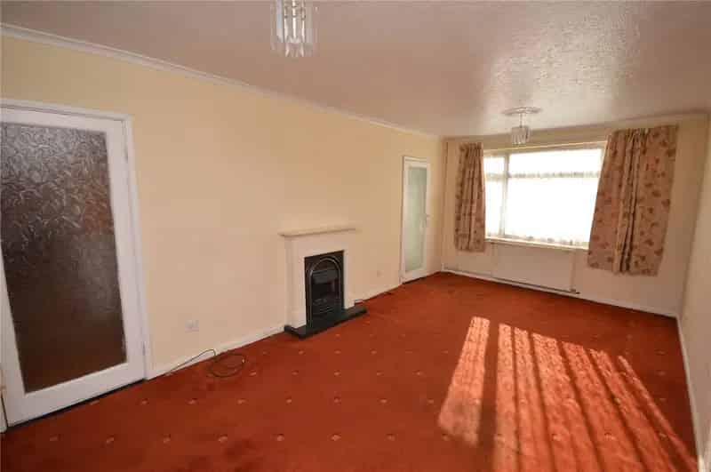 Two Double Bedroom Semi Detached House Huge Plot Great Garden Potential