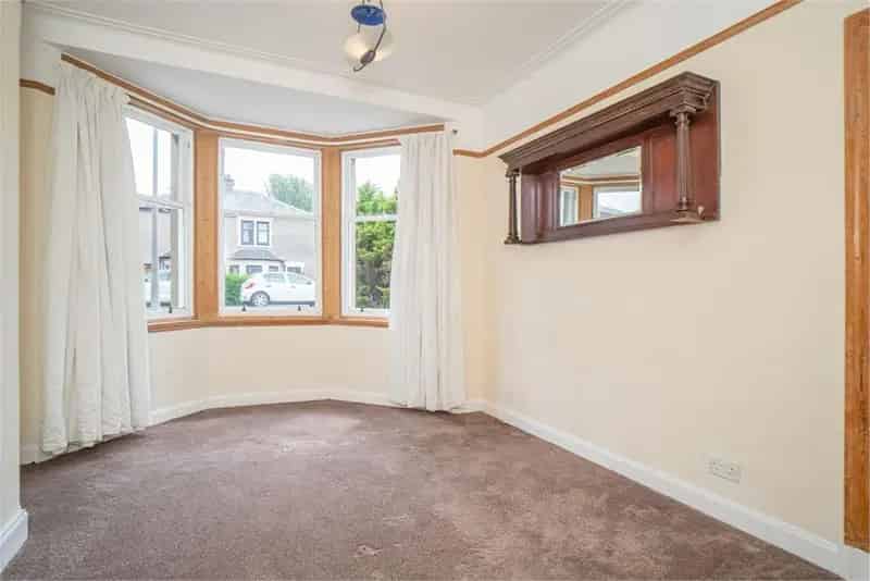 3 Bed Semi-Detached House Balgreen Edinburgh