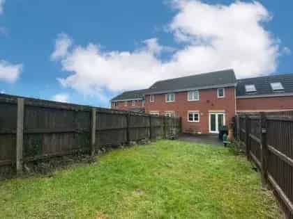 4 Bedroom House Cardiff - Modern, Upgraded, Large Garden