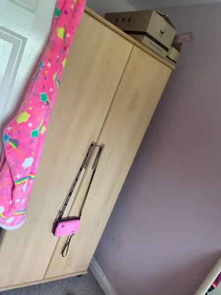 Spacious Double Room House with Parking and Storage