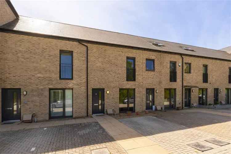 2 Bed Terraced House with 2 Reception Rooms and Private Garden