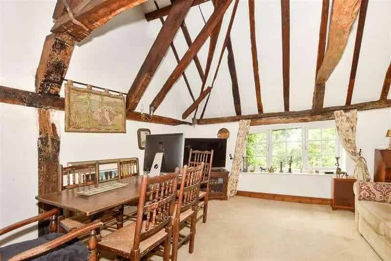2 Bed Grade II Listed Cottage For Sale