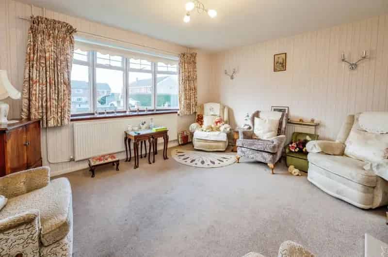 Two Double Bedroom Detached Bungalow Drakes Broughton