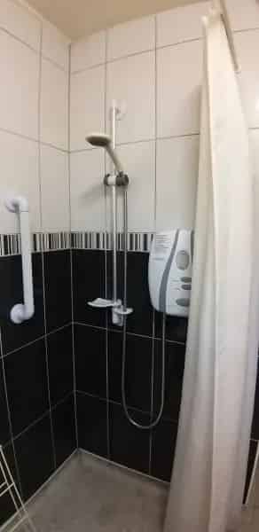 3 Bedroom House with Garden and Wet Room
