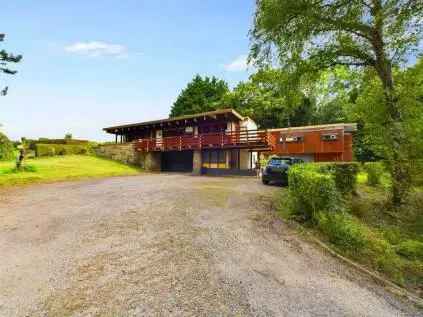 Four Bedroom Detached House with Stunning Views and 1.5 Acres