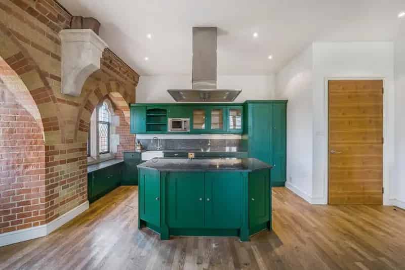 Church Conversion near Swains Lane - 2 Beds, 2 Baths
