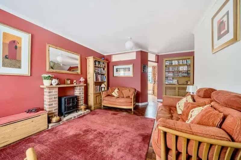 3 Bed House For Sale Near Amenities And Schools