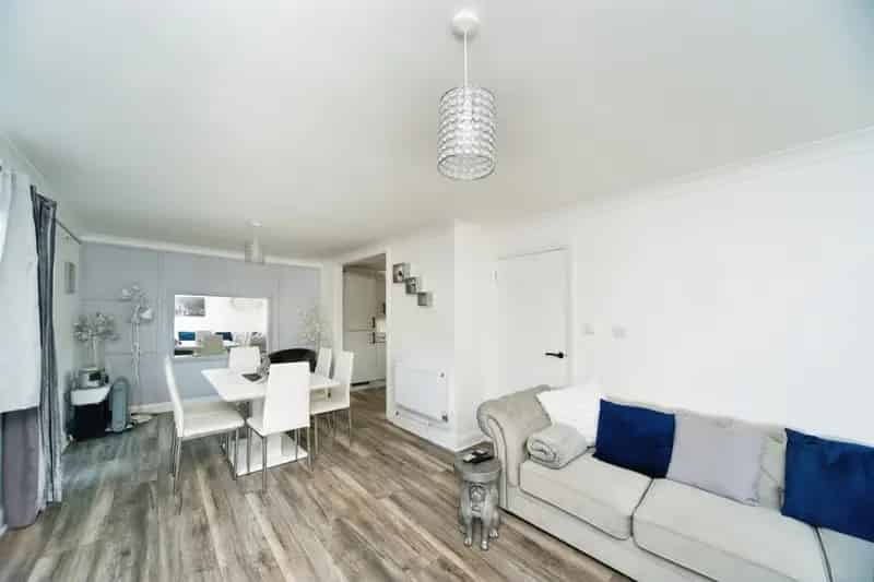 Four Bedroom Detached House with Annexe Hastings