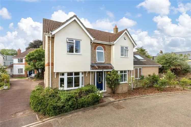 4 bedroom detached house for sale