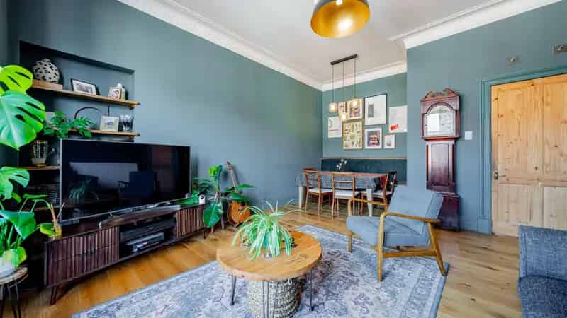 Two Bedroom Apartment near Queen's Park Battlefield Glasgow