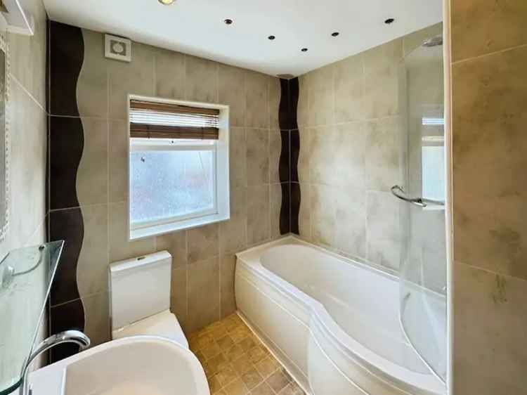 2 Bedroom Flat to Rent Bispham FY2