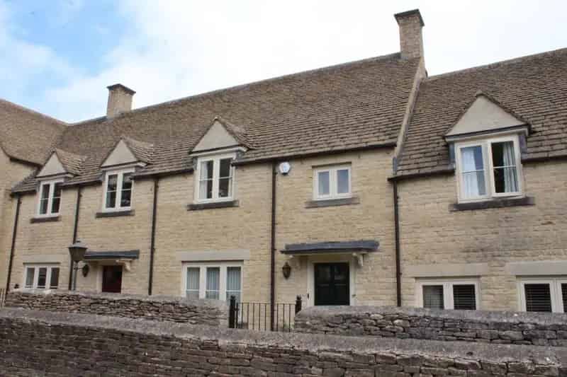2 Bedroom Retirement Property for Sale