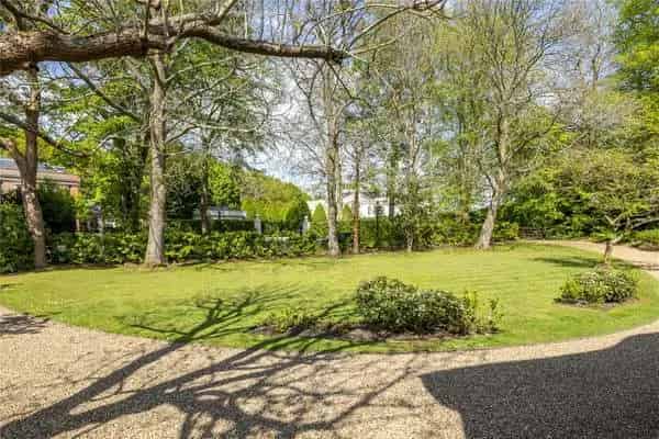 Pipers End, Virginia Water, Surrey, GU25 4AW | Property for sale | Savills