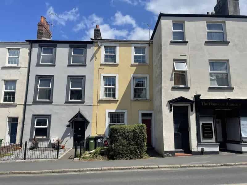 1 Bedroom Flat for Sale near Exeter City Centre