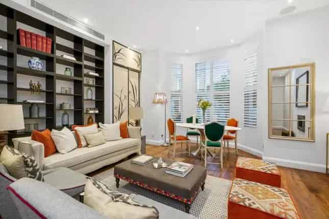 Maisonette for Sale in Cathcart Road, London SW10