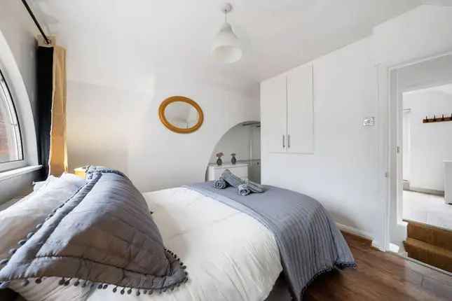 4 Bedroom House in Hampstead NW3 - Short Let Available