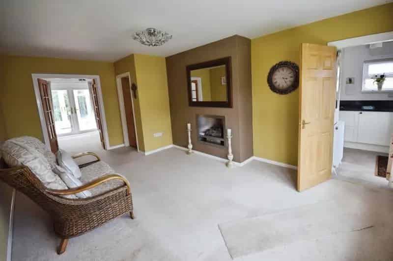 2 Bedroom Bungalow To Rent Available June 14 2025