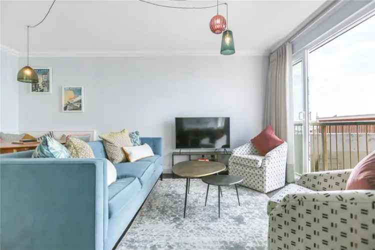 Flat for sale with 3 bedrooms, Kings Road Brighton