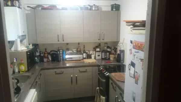 One Bedroom House with Upstairs Study Near Shops and Train Station
