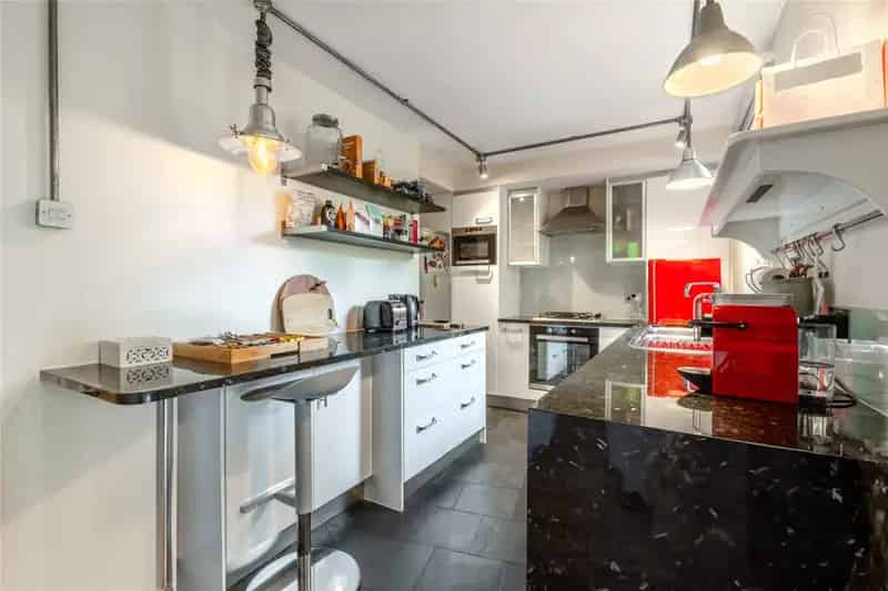 2 Bedroom Apartment South Hampstead Private Garden Parking