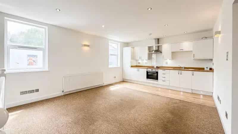 2 Bedroom Flat to Rent North Street