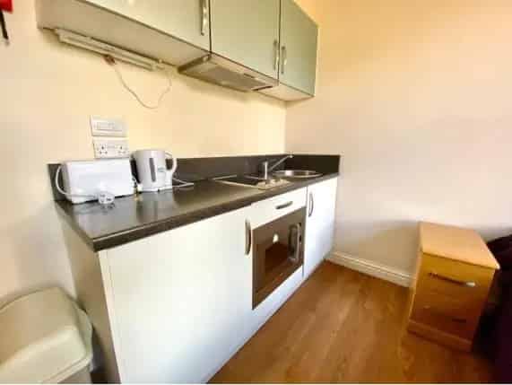 All Bills Included Furnished Studio Apartment Zero Deposit Guarantee