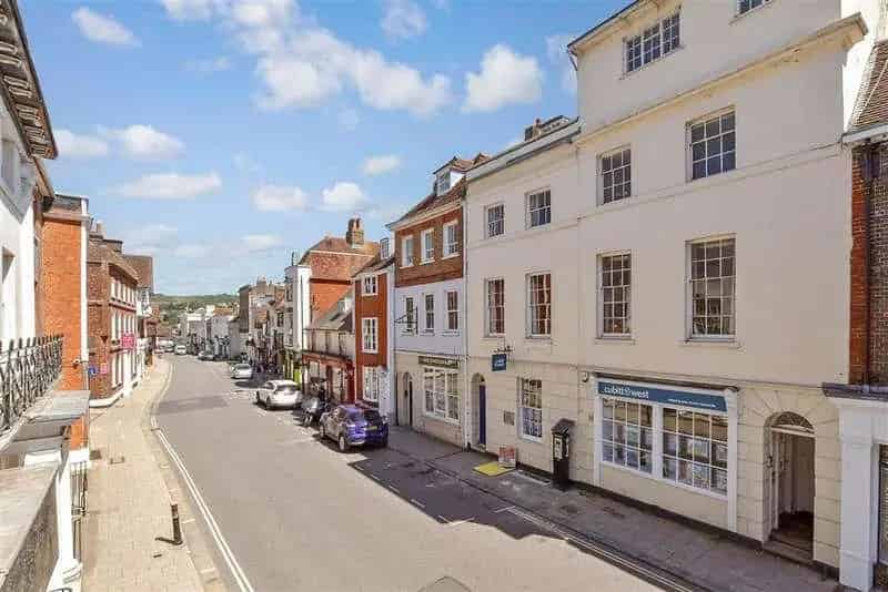 1 Bed Flat for Sale in Lewes Town Centre