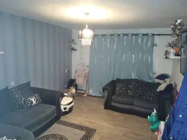 1 Bed Ground Floor Flat Near Amenities - Seeking Larger Property