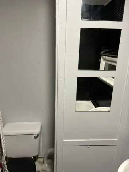 Newly Decorated 2-Bed Flat Near Schools and Transport