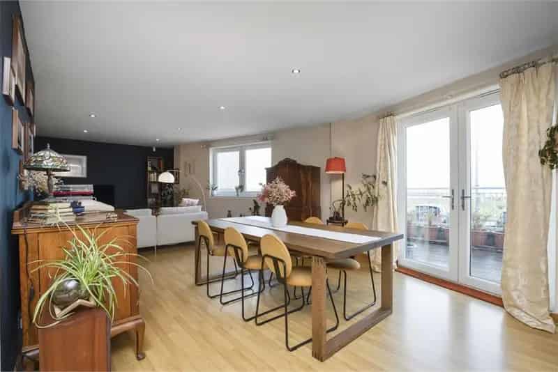 2 Bed Flat Granton Harbour Views Firth of Forth